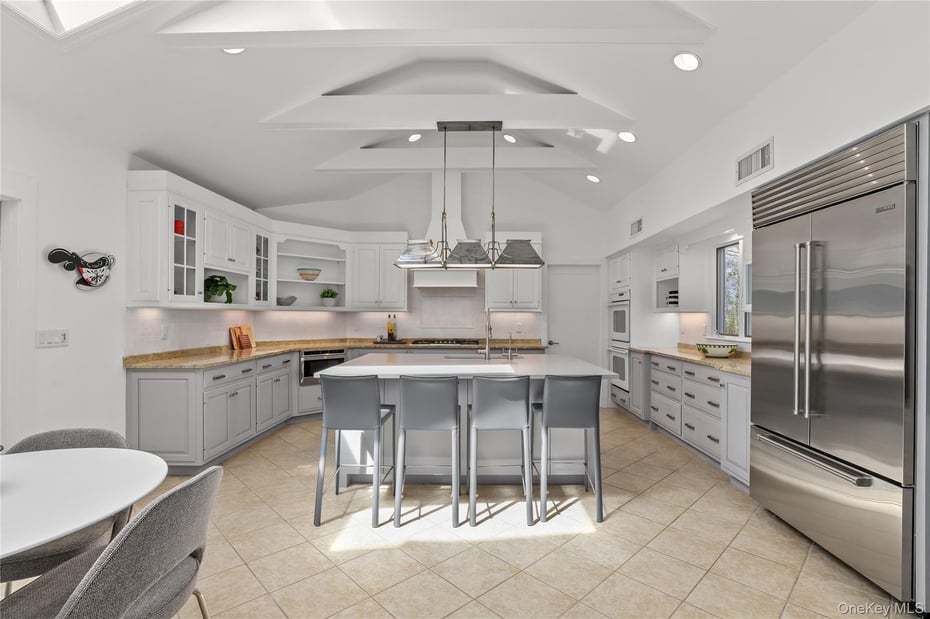 12 E Ridge Road Photo 7
