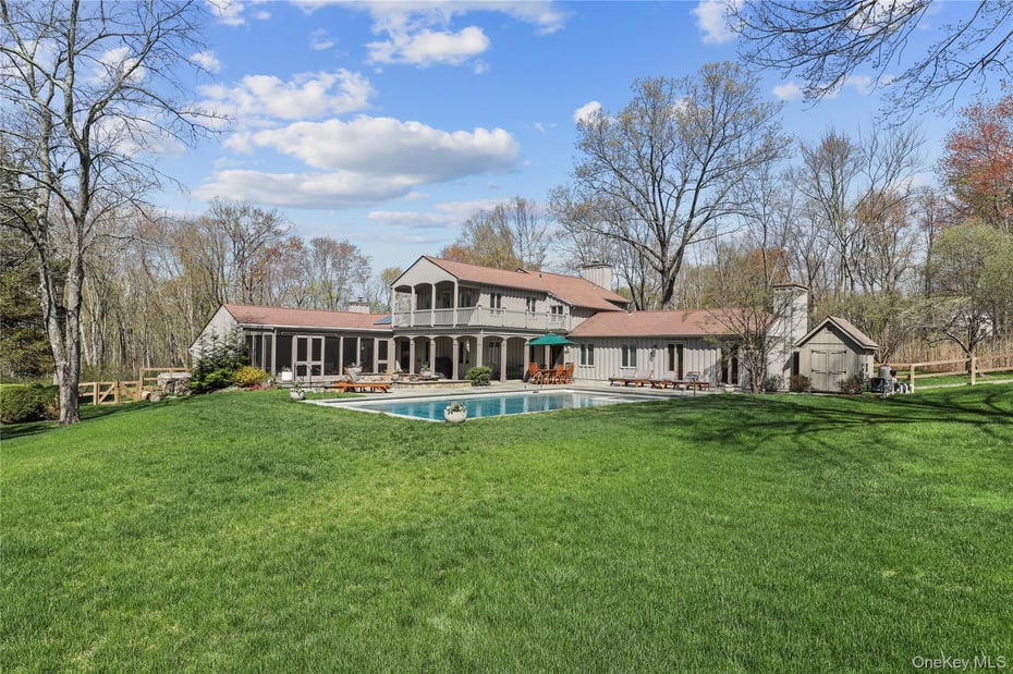 12 E Ridge Road Photo 2