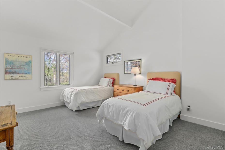 12 E Ridge Road Photo 21