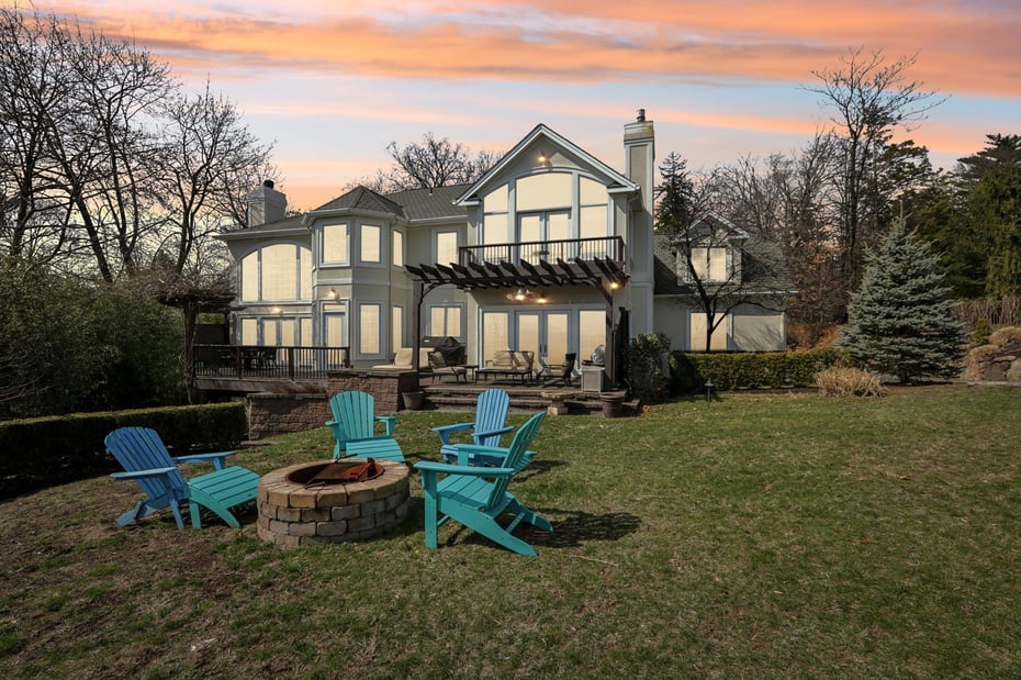 2 Tompkins Court Photo 44