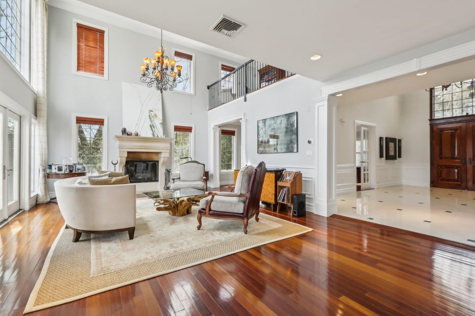 2 Tompkins Court Photo 6