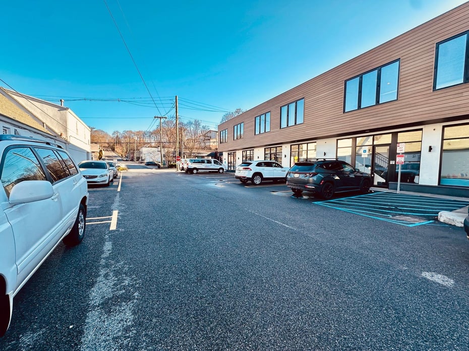 708 Saw Mill River Road Photo 37
