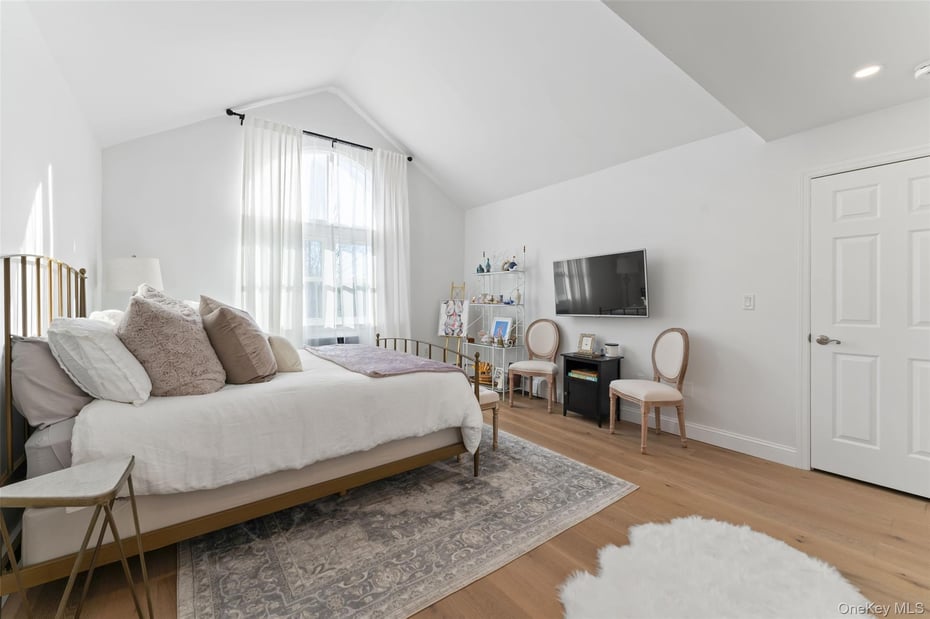 36 Greenridge Avenue  #302 Photo 10