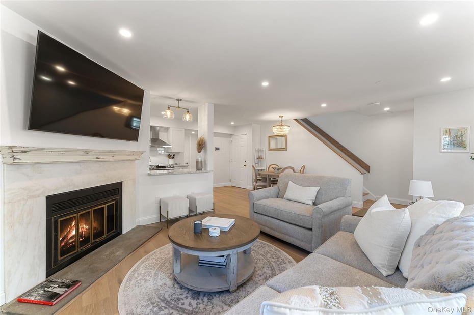 36 Greenridge Avenue  #302 Photo 7