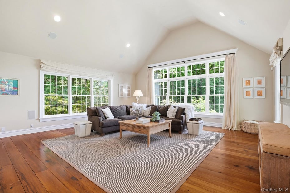 40 Algonquin Drive Photo 18