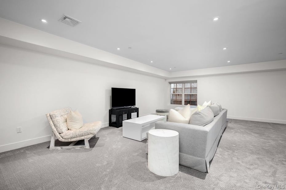 1 Primrose Lane Photo 36