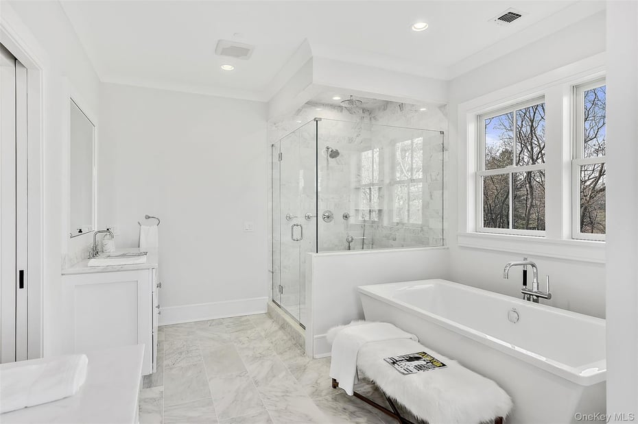 201 Bedford Road Photo 12