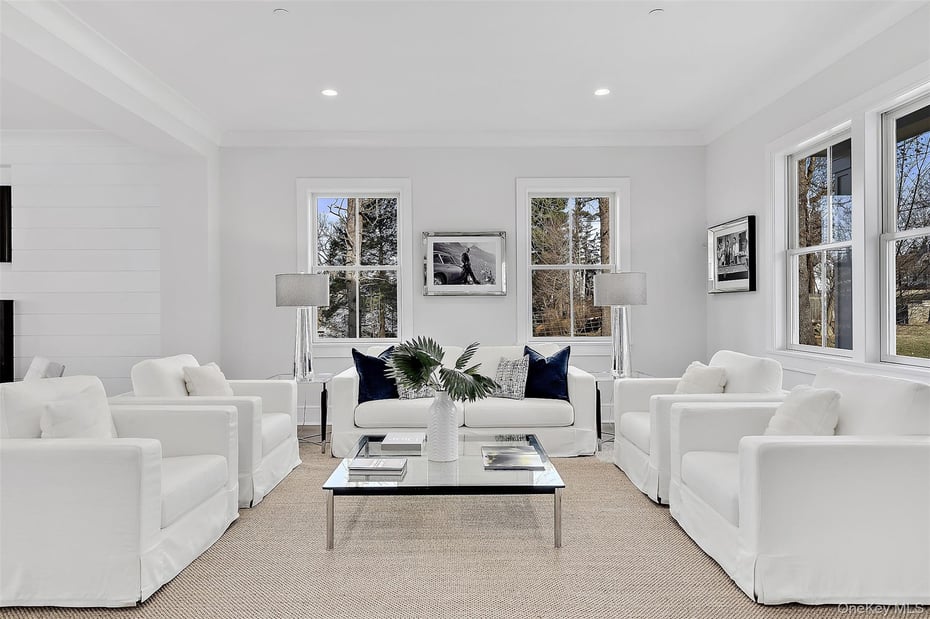 201 Bedford Road Photo 3