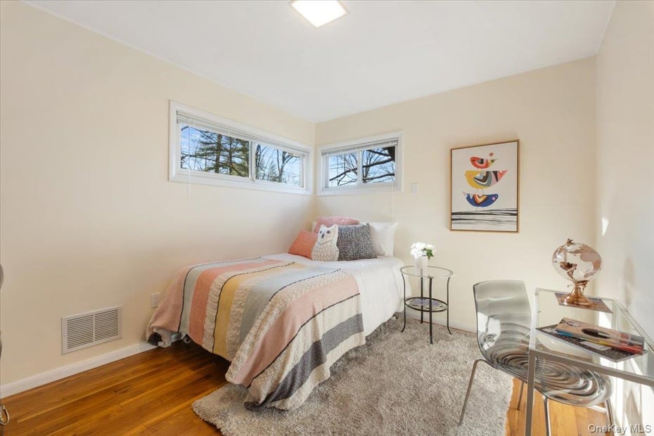 34 Western Drive Photo 18