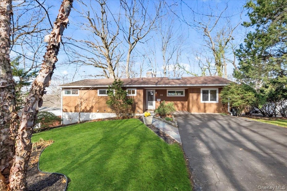 34 Western Drive Photo 2