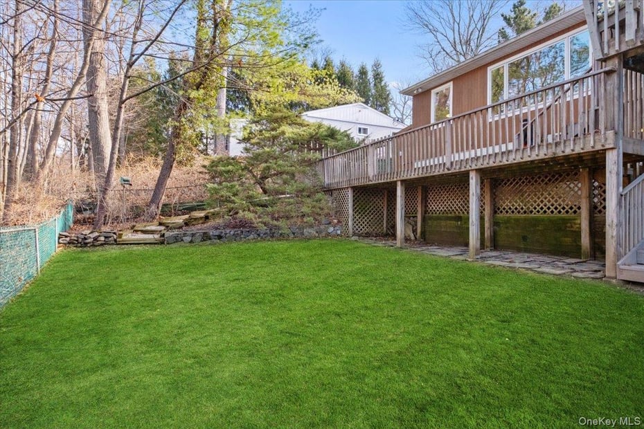 34 Western Drive Photo 32