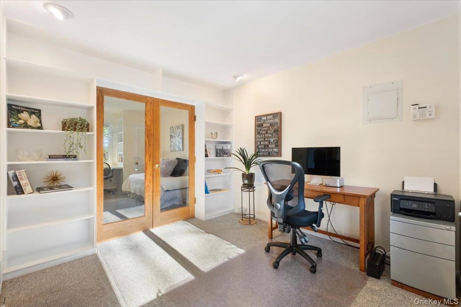 34 Western Drive Photo 21