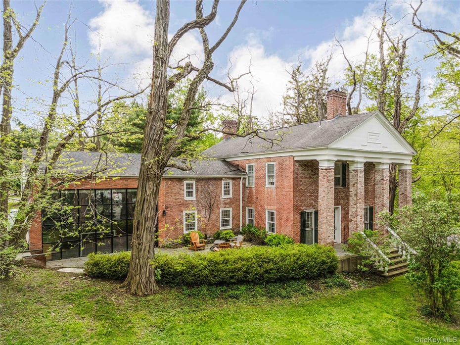 632 Albany Turnpike Photo 2