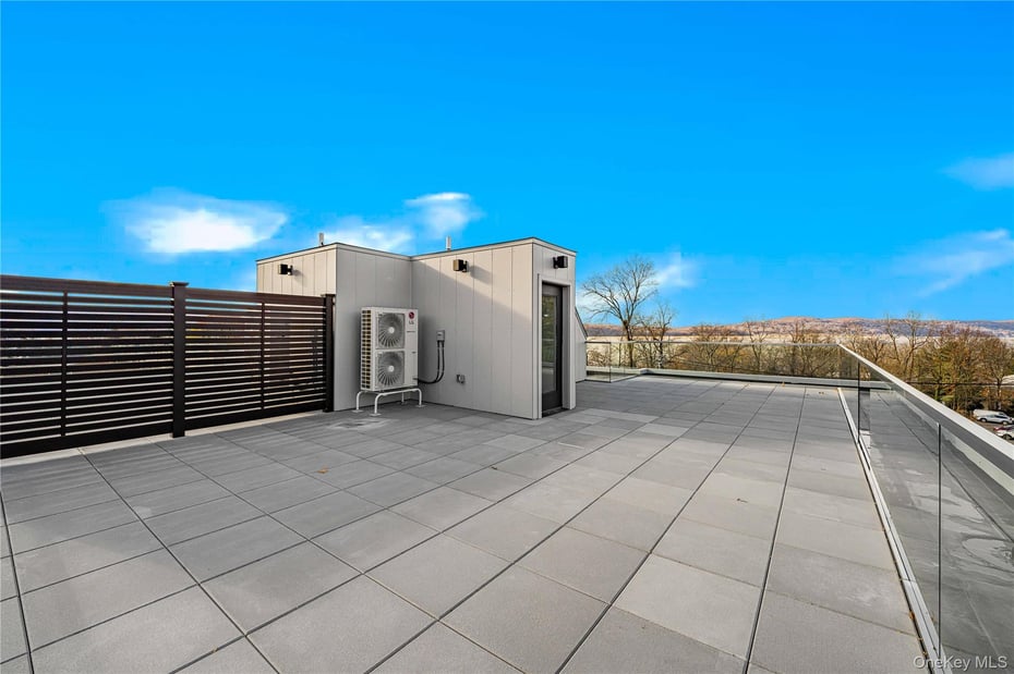 156 Palisade Street  #C Photo 23