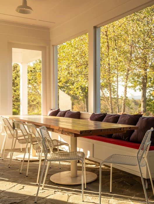 336 Main Street Photo 8