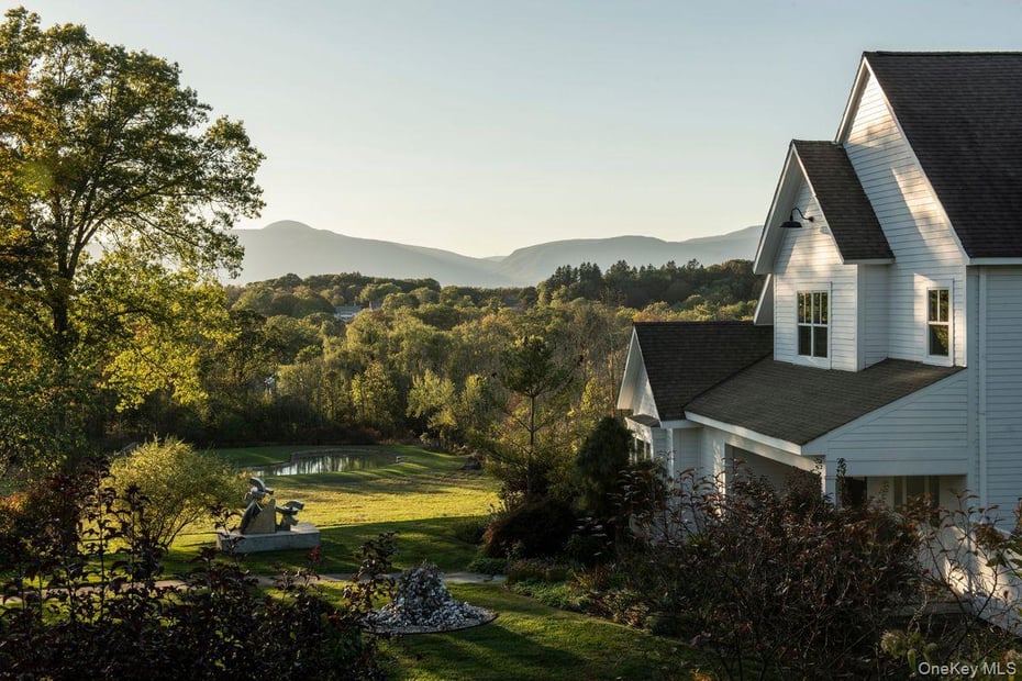 336 Main Street Photo 1