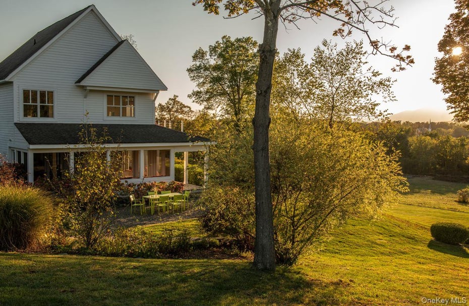 336 Main Street Photo 2