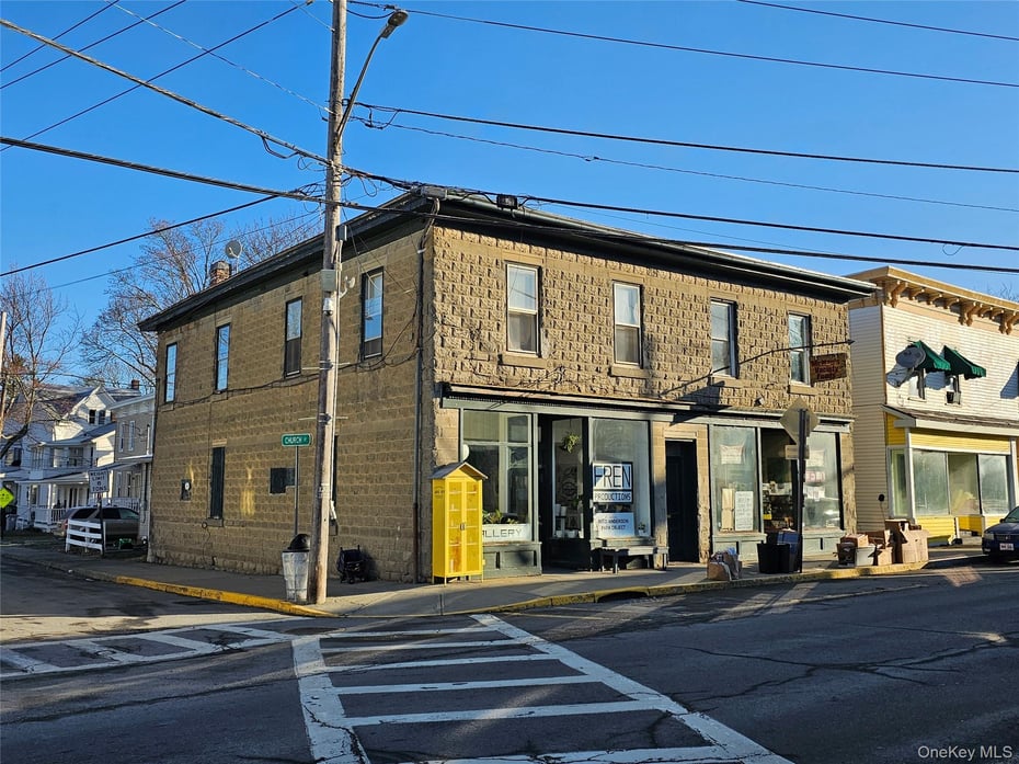 94 Main Street Photo 2