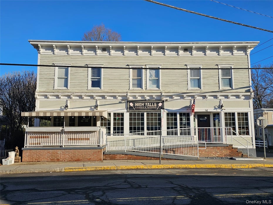 94 Main Street Photo 5