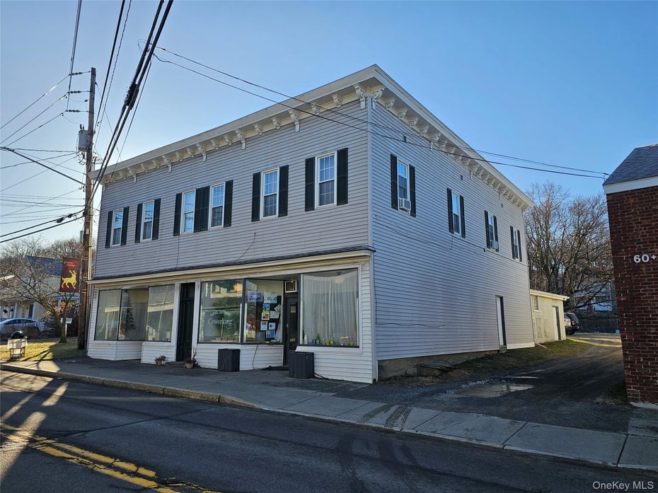 94 Main Street Photo 3