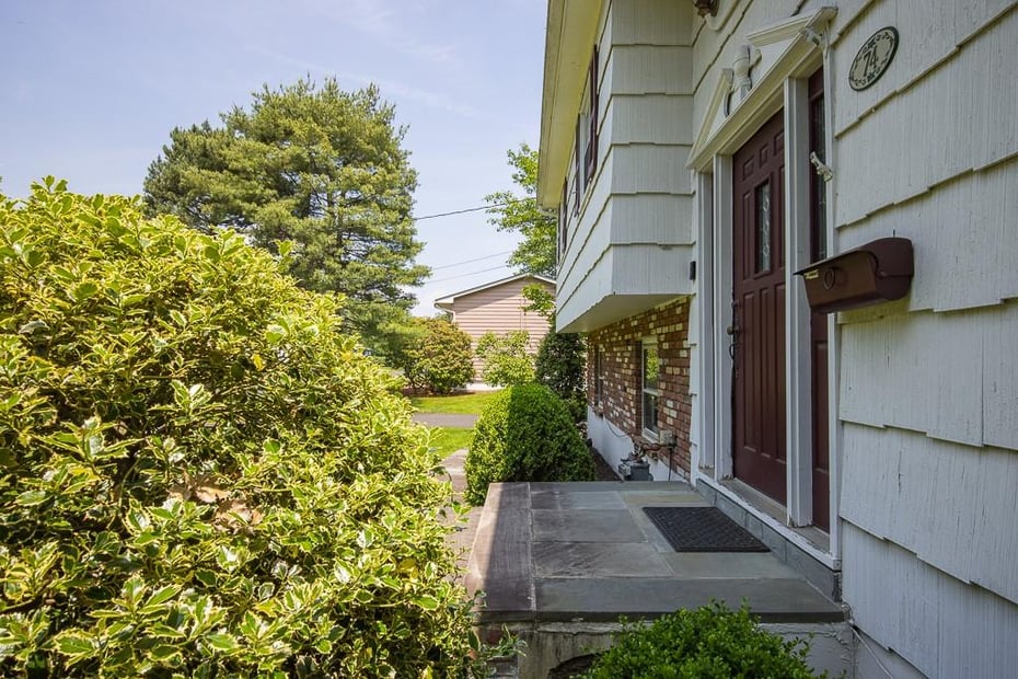 74 Eberling Drive Photo 10