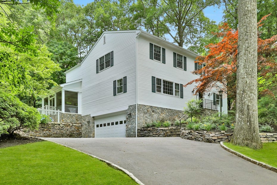 18 Valley Lane Photo 1