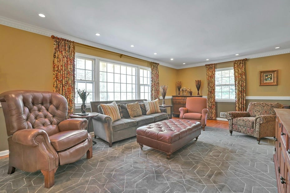 18 Valley Lane Photo 6