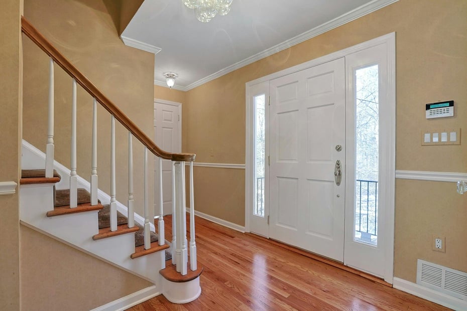 18 Valley Lane Photo 4