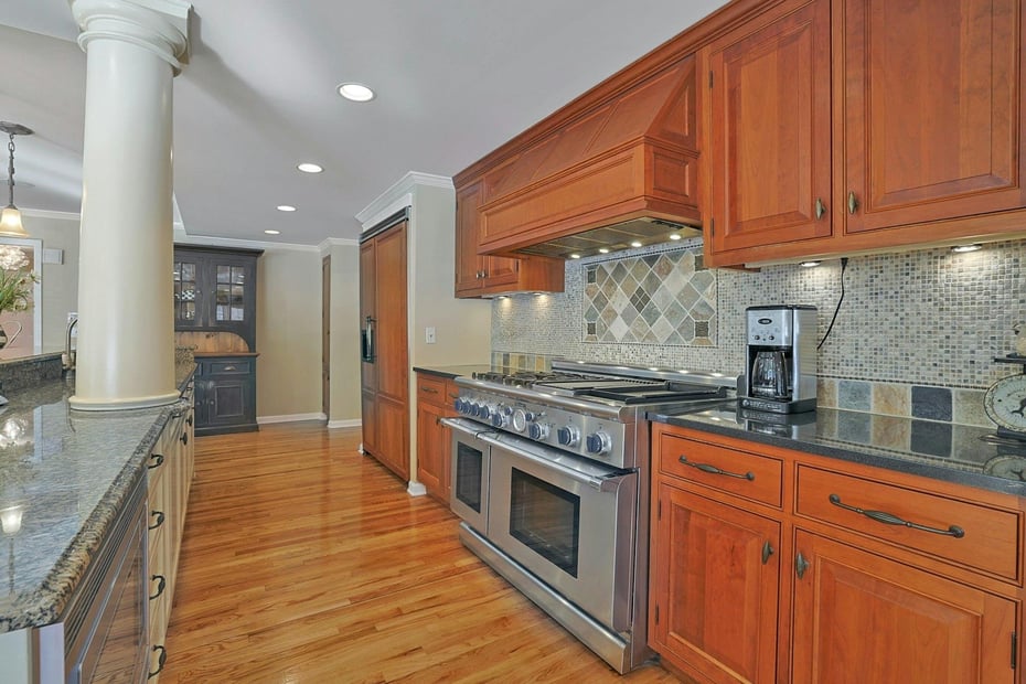 18 Valley Lane Photo 12