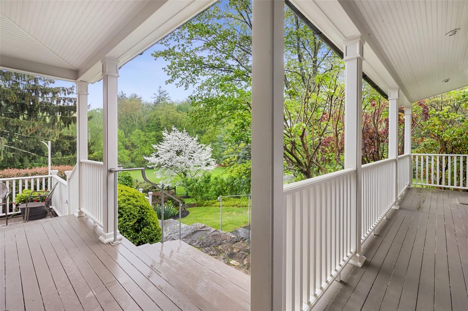 27 Dingle Ridge Road Photo 4