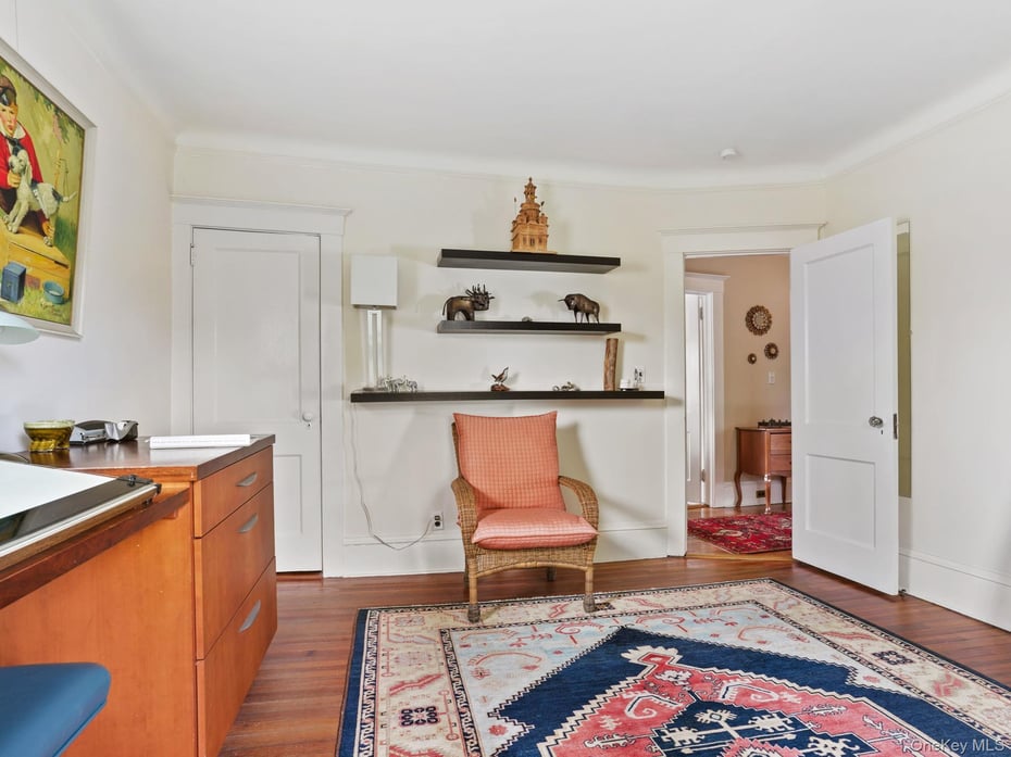 36 Howard Avenue Photo 15