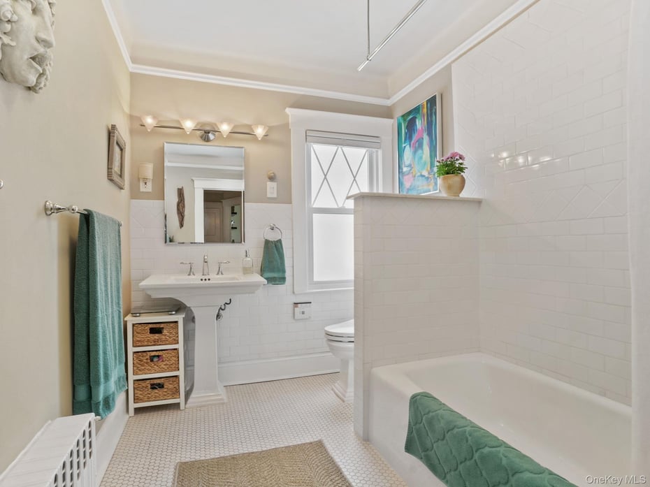 36 Howard Avenue Photo 22