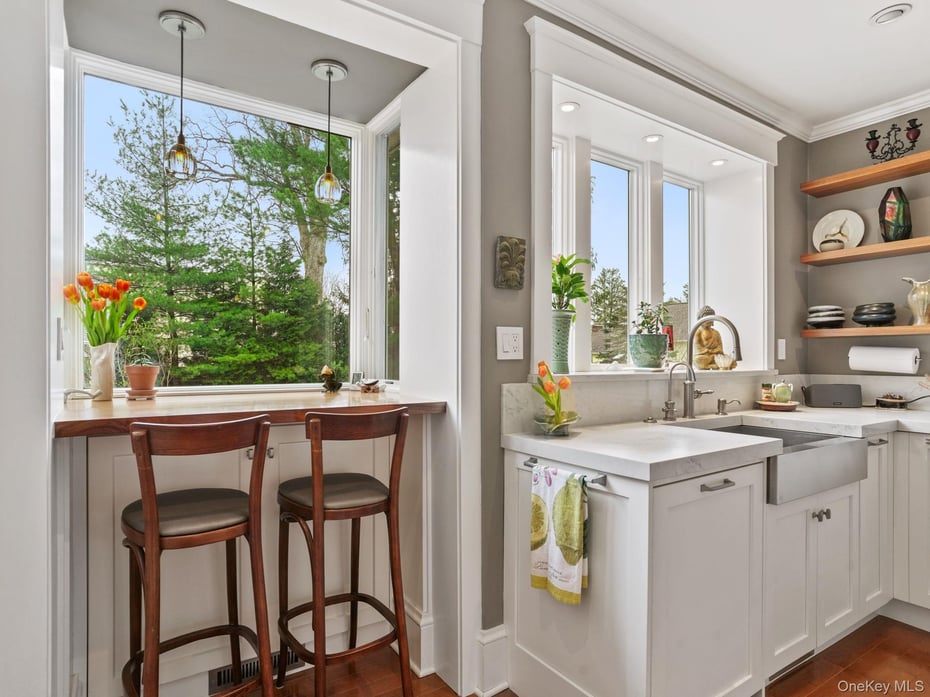 36 Howard Avenue Photo 5