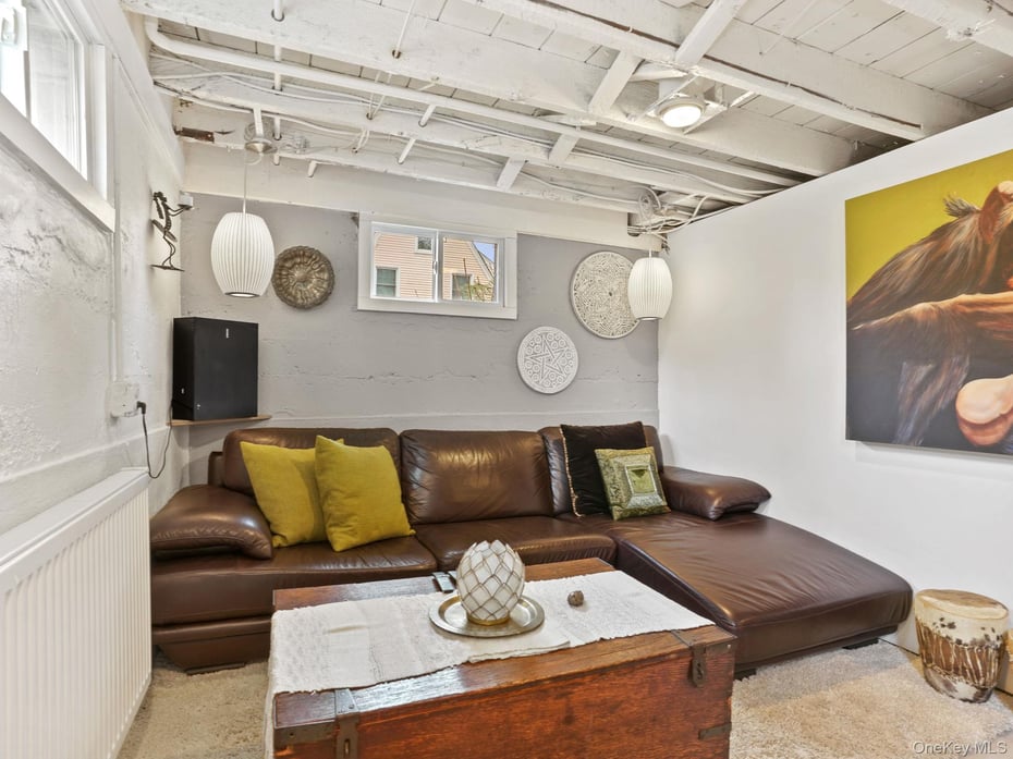 36 Howard Avenue Photo 25