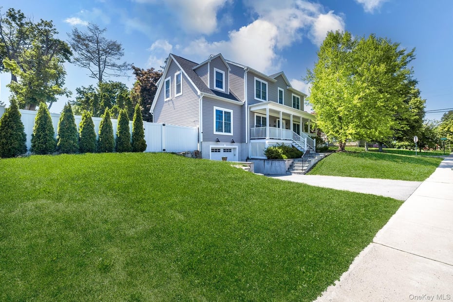 55 Hawley Avenue Photo 2