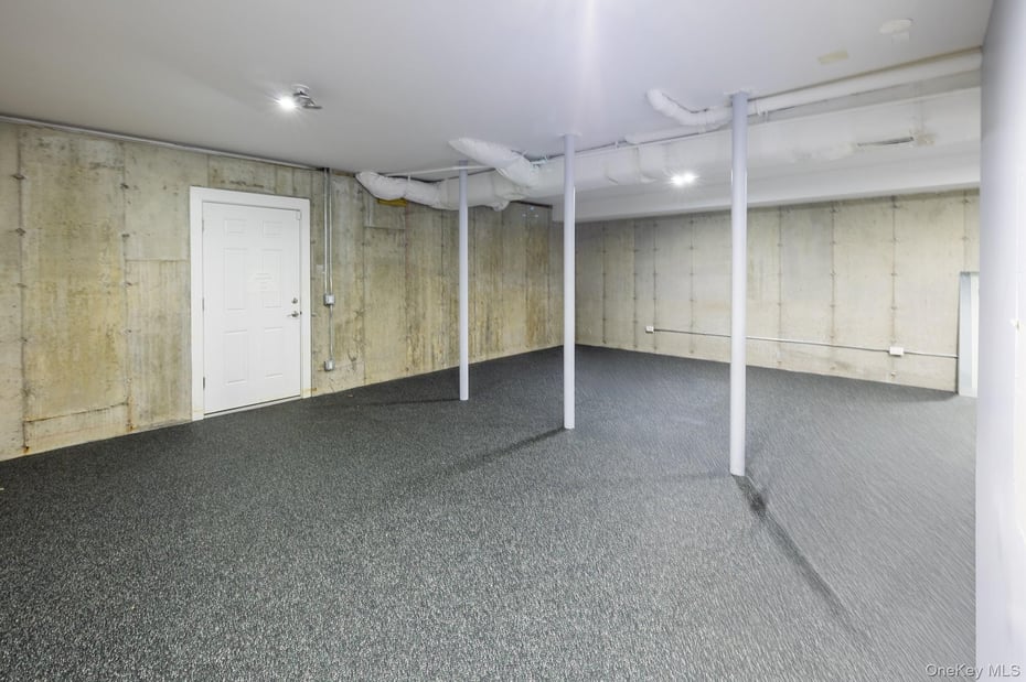 55 Hawley Avenue Photo 35