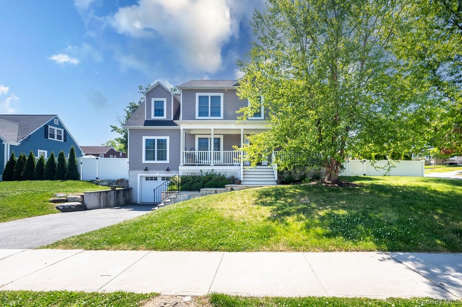 55 Hawley Avenue Photo 3
