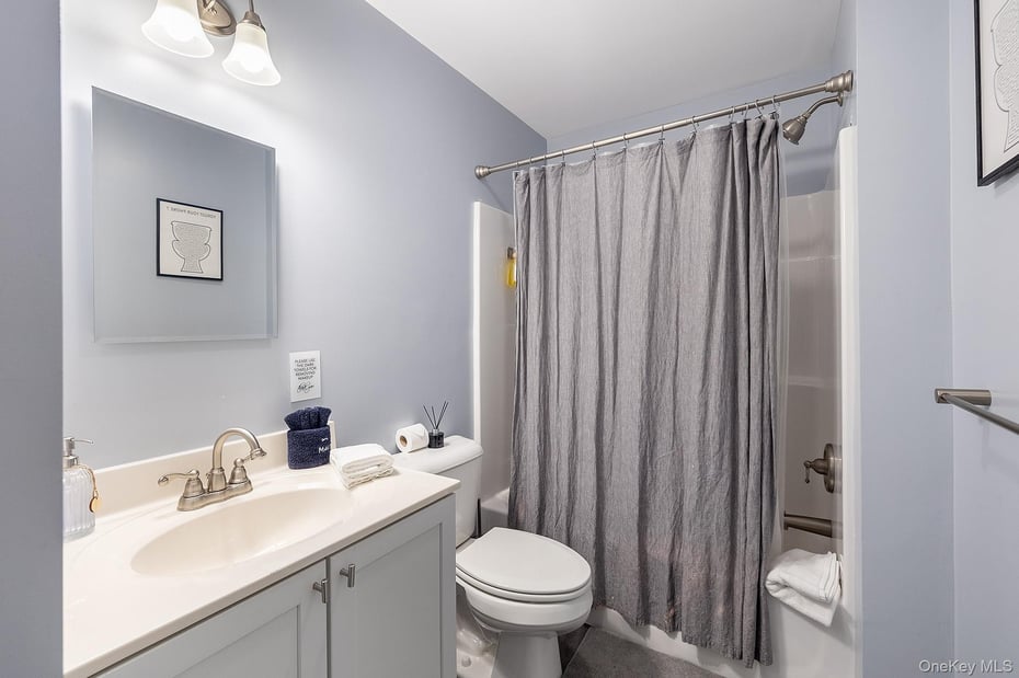 55 Hawley Avenue Photo 32