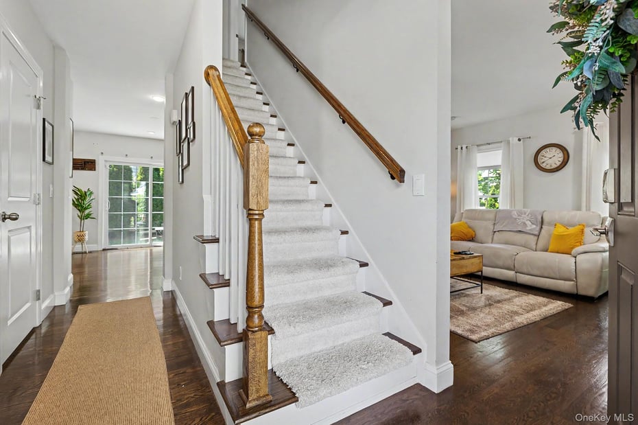 55 Hawley Avenue Photo 24