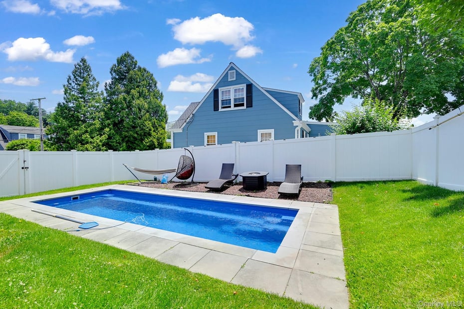 55 Hawley Avenue Photo 37