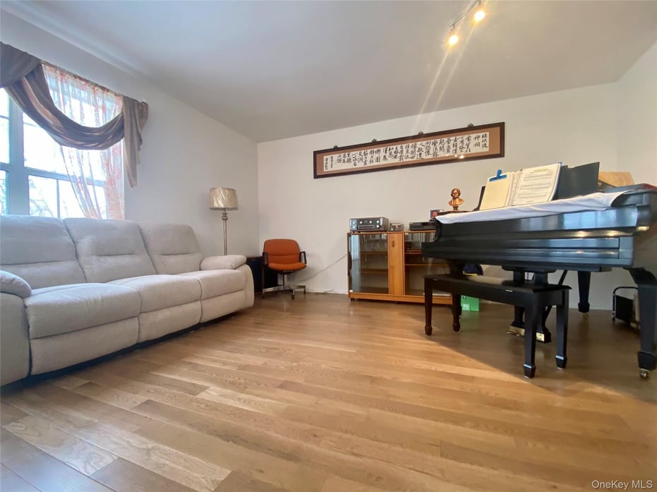 83 Roundtop Road Photo 4