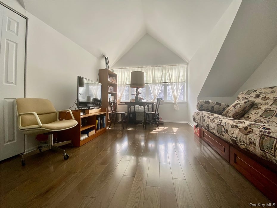 83 Roundtop Road Photo 12