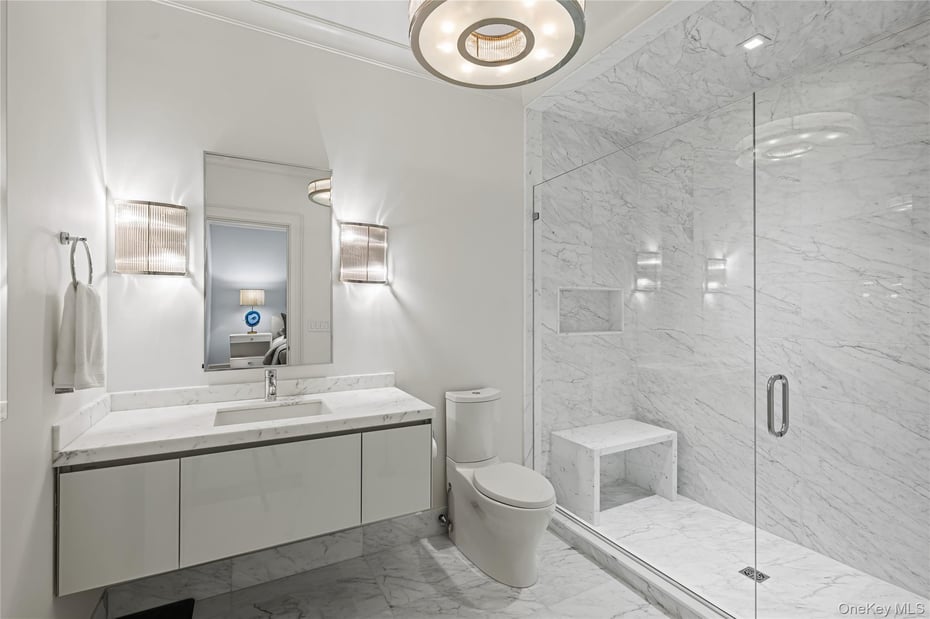 106 Premium Point Photo 30