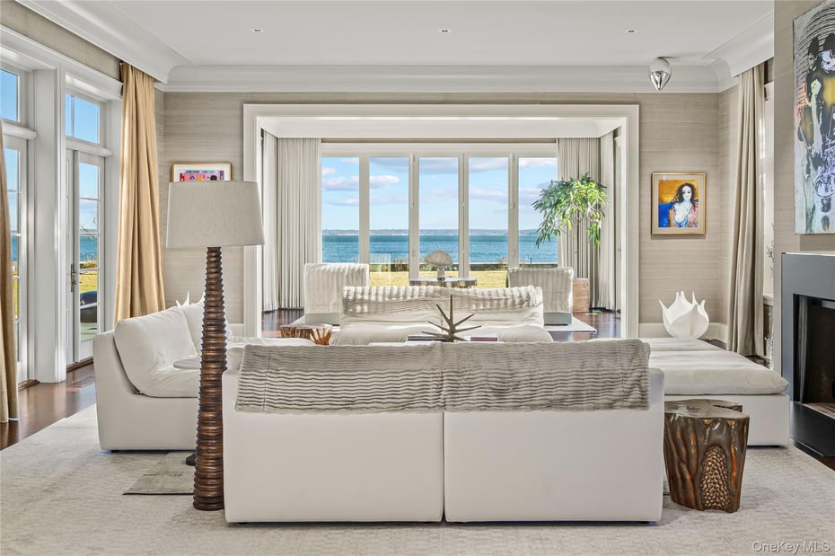 106 Premium Point Photo 7