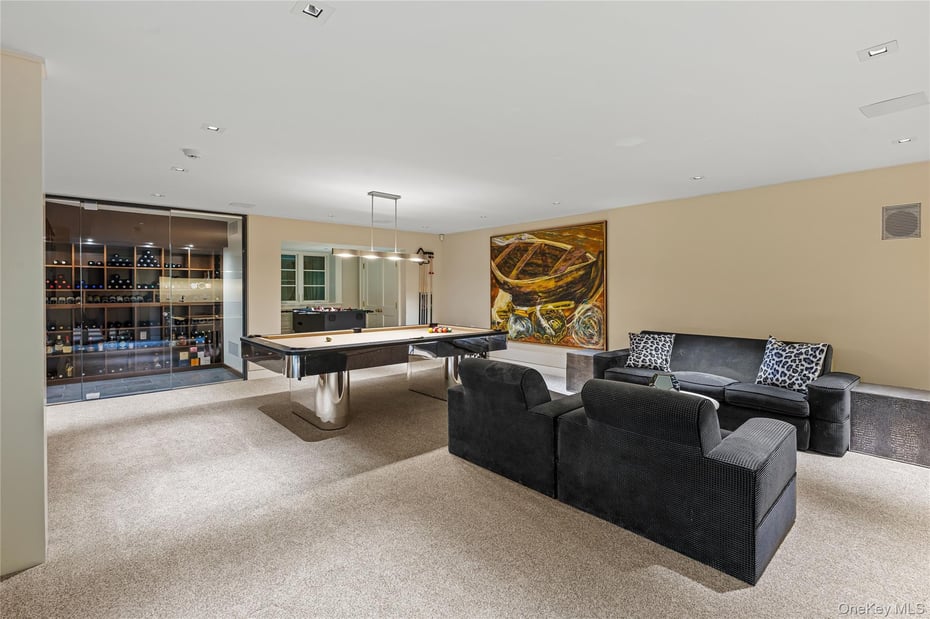 106 Premium Point Photo 33