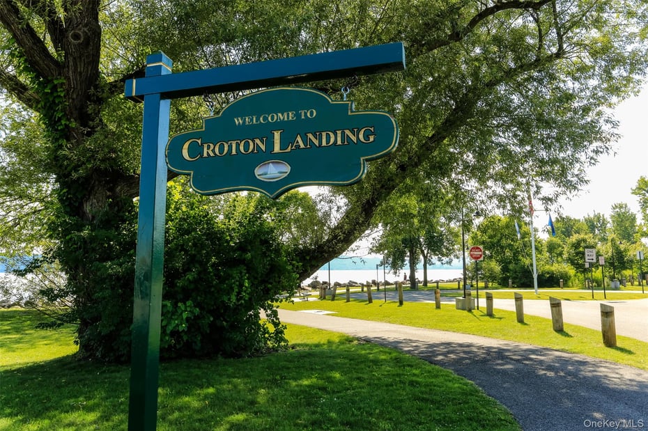 1320 N Albany Post Road Photo 46