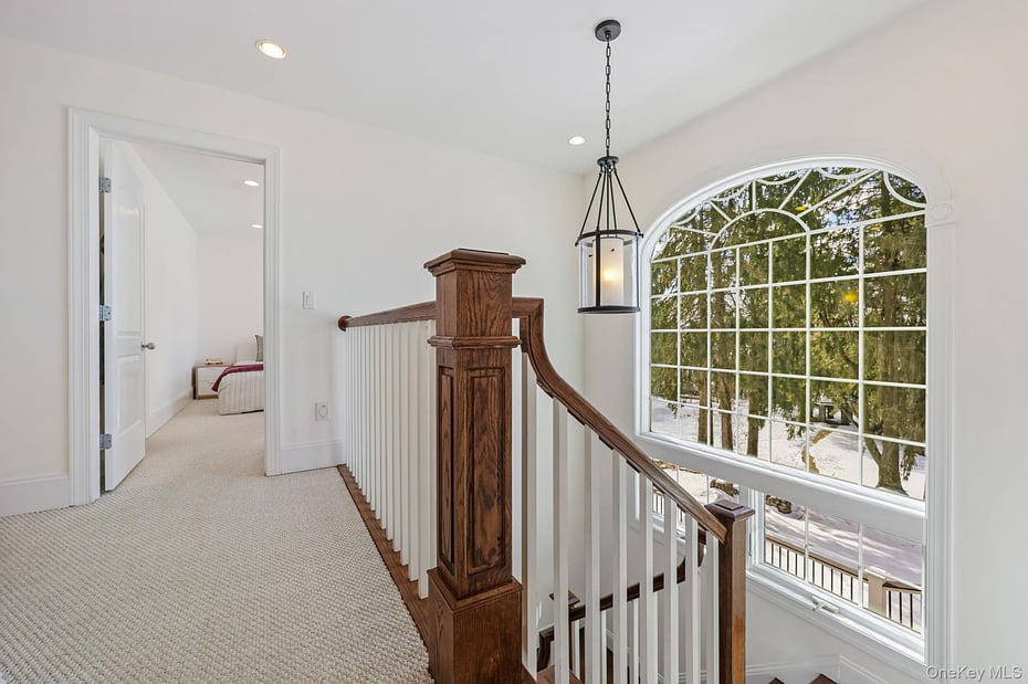 1320 N Albany Post Road Photo 29