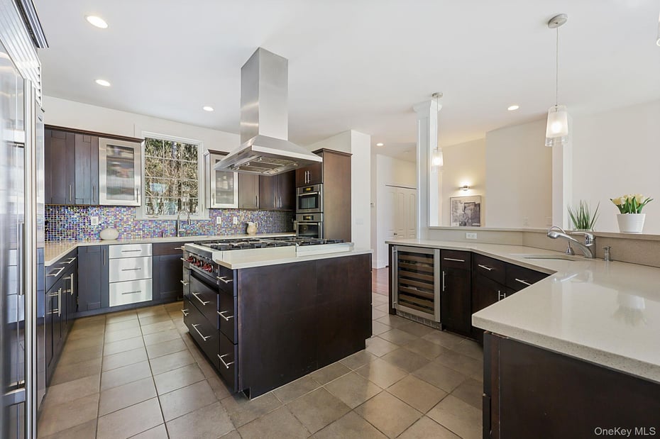 1320 N Albany Post Road Photo 20