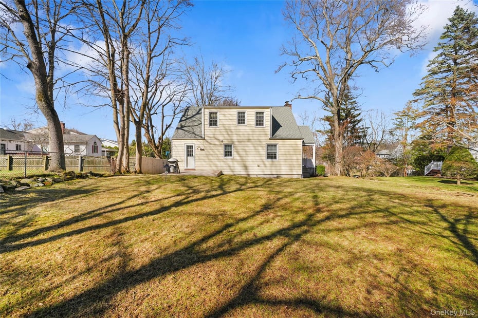 5 Birch Street W Photo 31