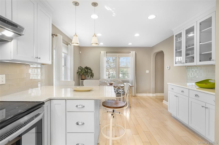 5 Birch Street W Photo 15